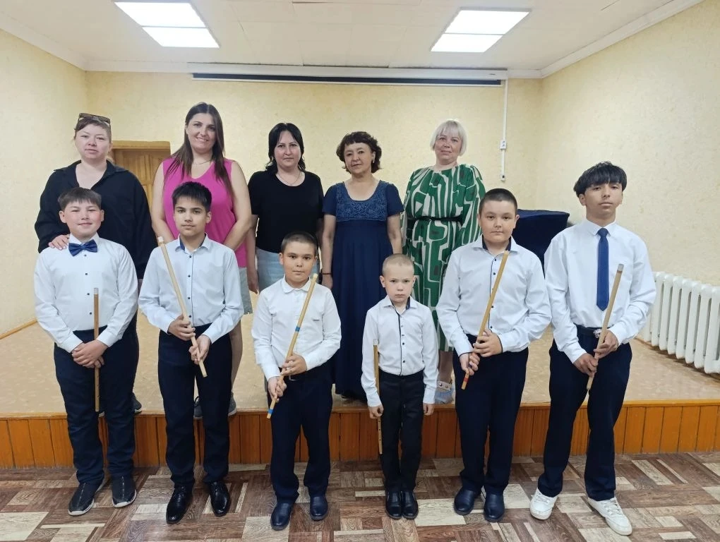 ✨20 мая преподаватель по классу курай Бурханов  Алик Айратович провел родительское  соб...