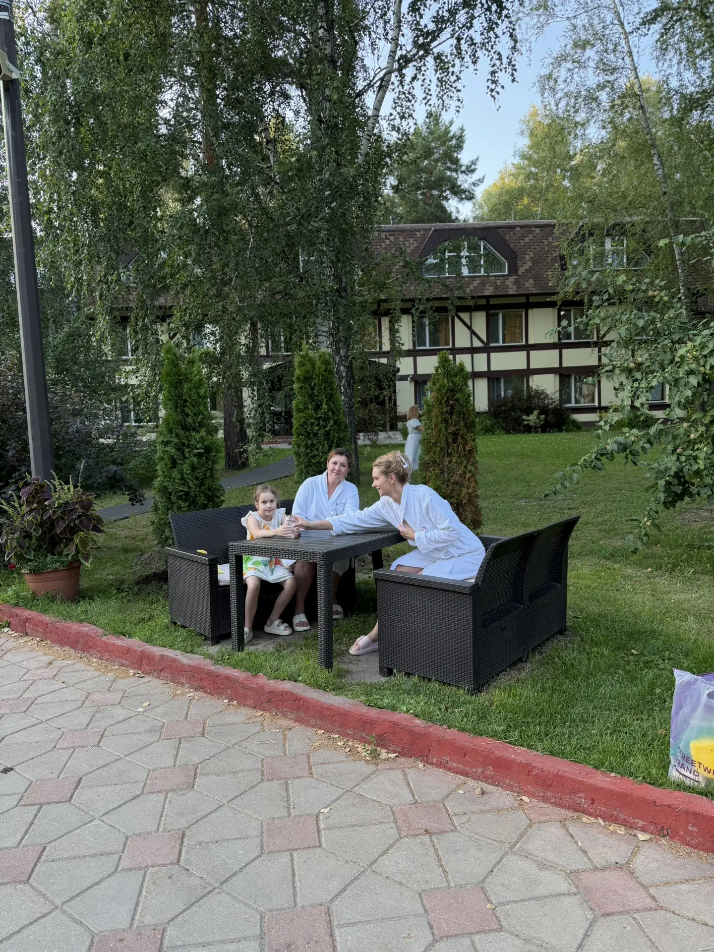 Времена конечно сейчас. Надо ПОДСТРОИТЬСЯ И ПОЗНАТЬ ЧТО-ТО НОВОЕ , чтобы чувствовать себя уверенно в