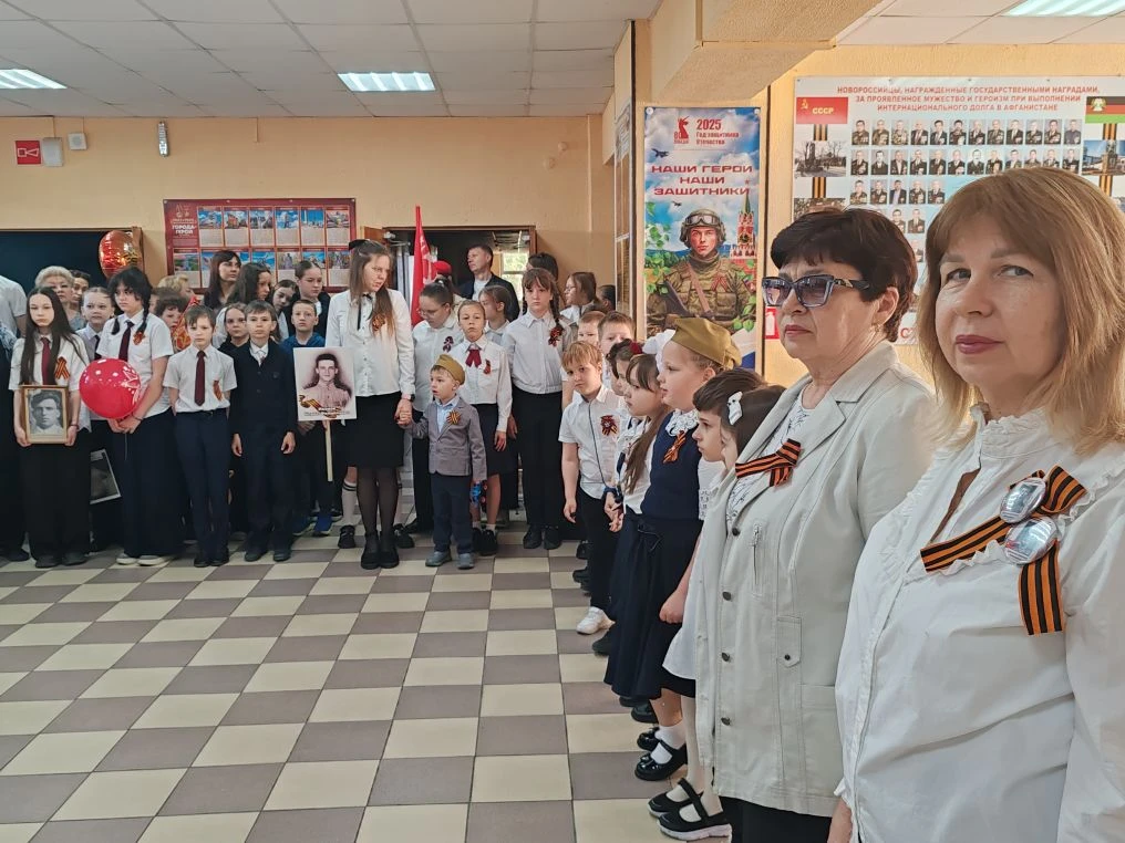 🇷🇺 9 мая: Помним подвиг, гордимся Победой!  Сегодня в нашей школе прошли мероприятия, посвящённые 81