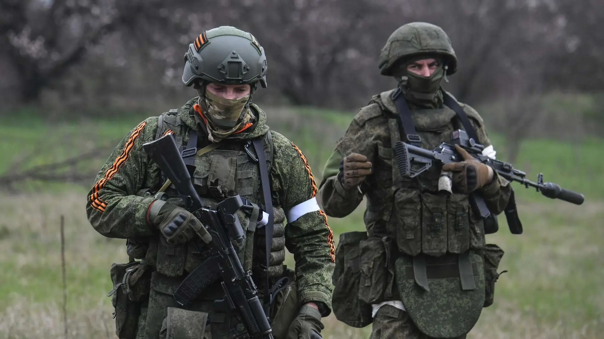 Наши парни из группировки войск «Центр» освободили населенный пункт Новый Донбасс в ДНР.

Красавцы! 