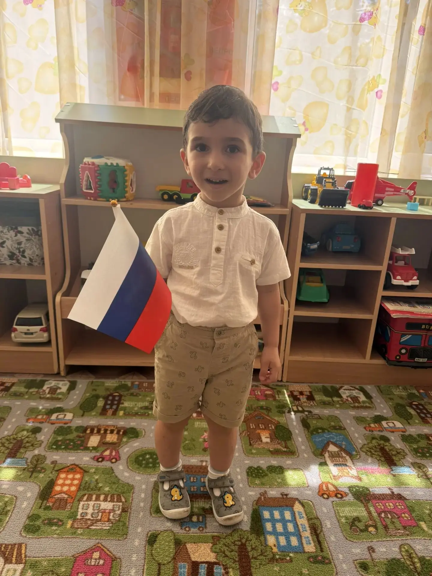 Ежегодно 22 августа в России отмечается День Государственного флага Российской Федераци...