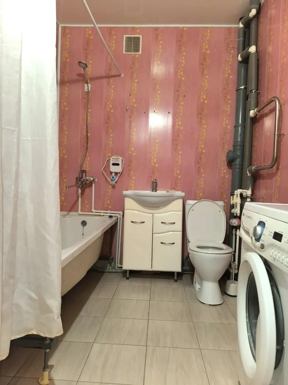 Г Казань Сдаём 1 комнатную квартиру по улице САЛИХА БАТЫЕВА ЖК ИЗУМРУДНЫЙ ГОРОД. Новый кирпичный дом