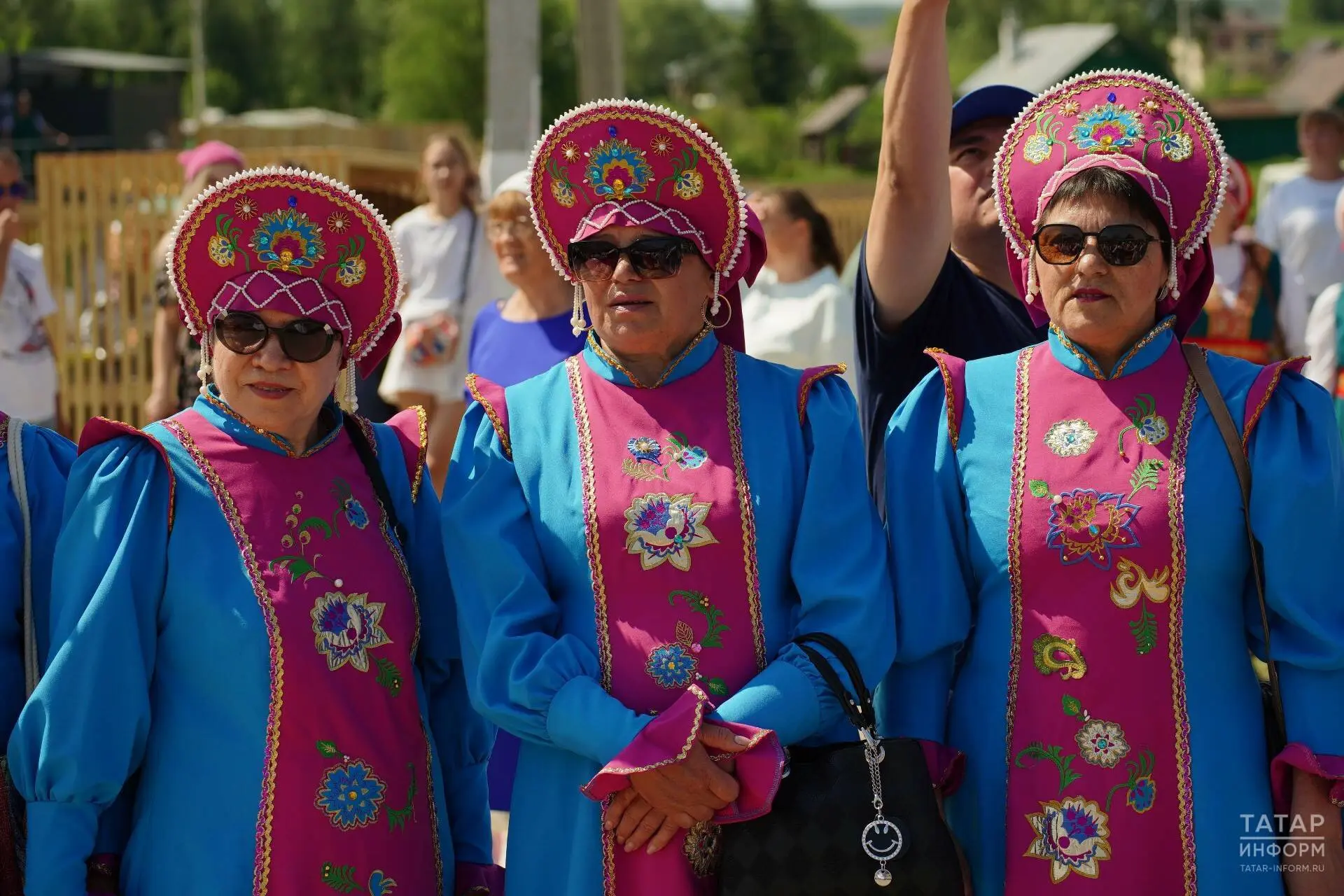Ярмарка ремесел, старинные русские аттракционы и катание на лодке - в Татарстане отпраздновали Карав