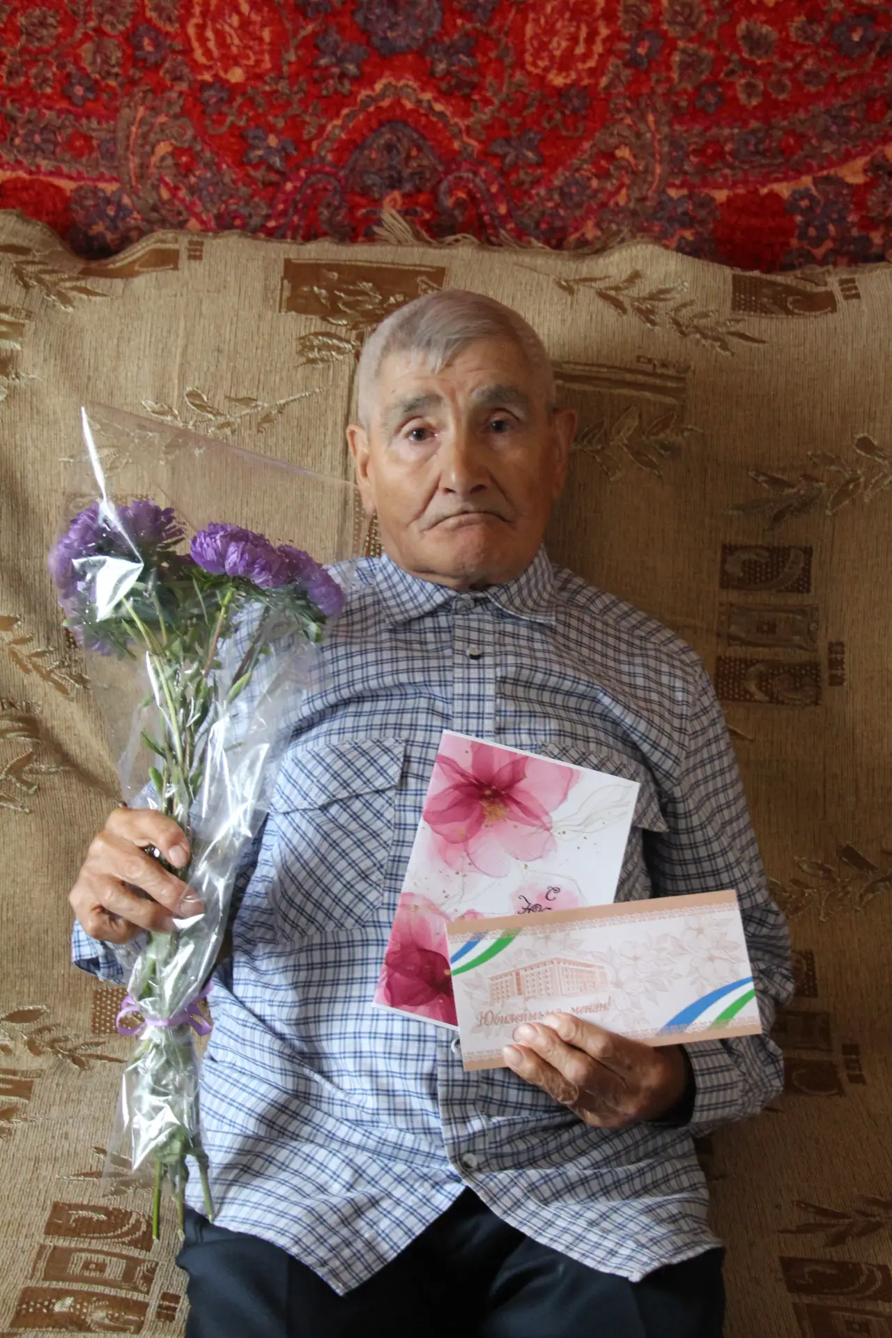 В деревне Токтарово большой юбилей — Леониду Калитовичу исполнилось 90 лет. За плечами ...