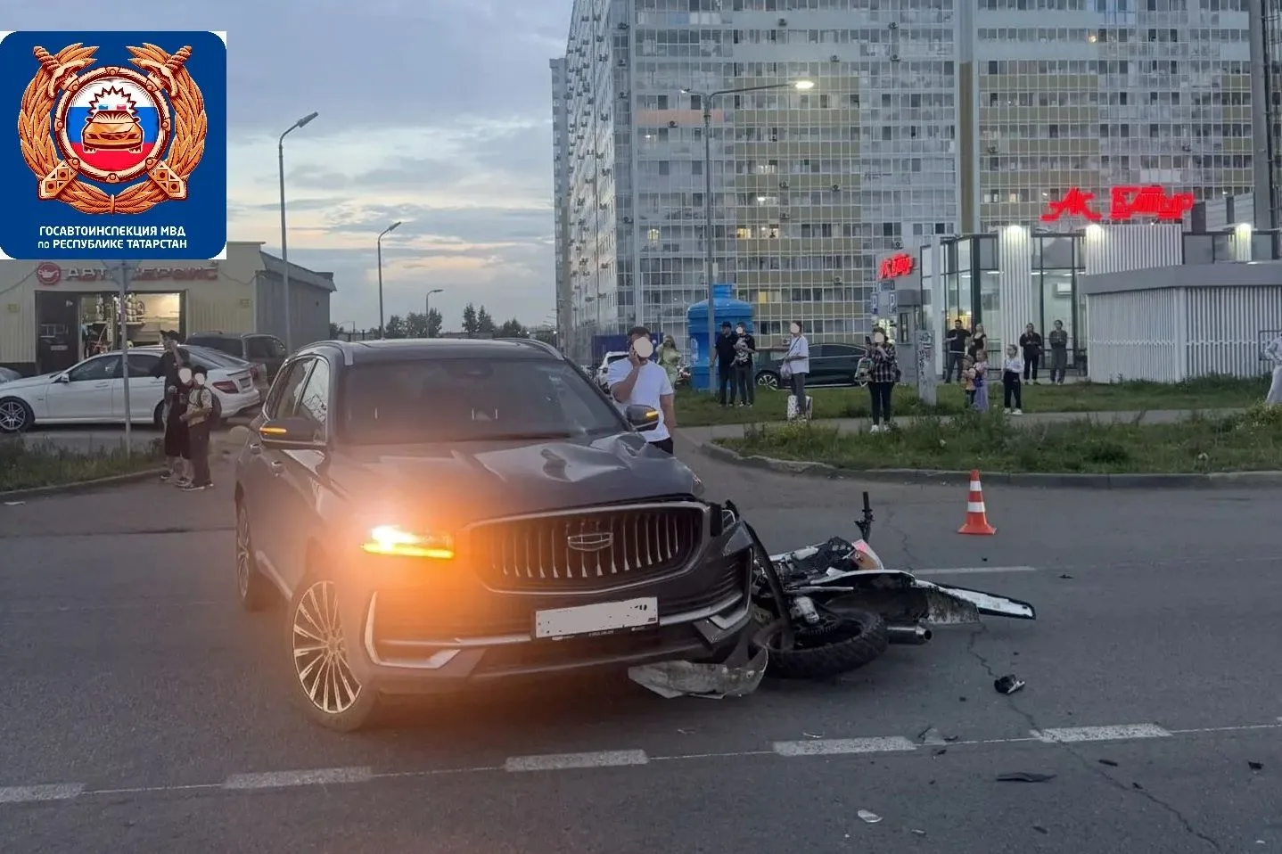 16-летний питбайкер перелетел через автомобиль