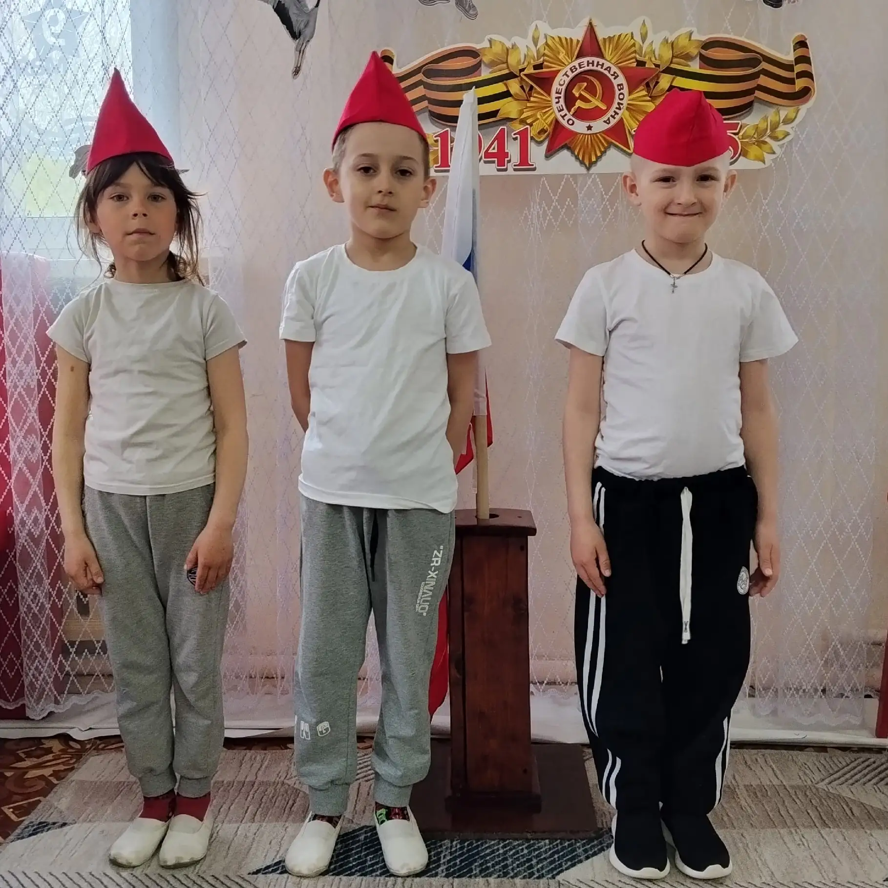 🇷🇺 Торжественная церемония выноса флага Российской Федерации и исполнения гимна РФ.