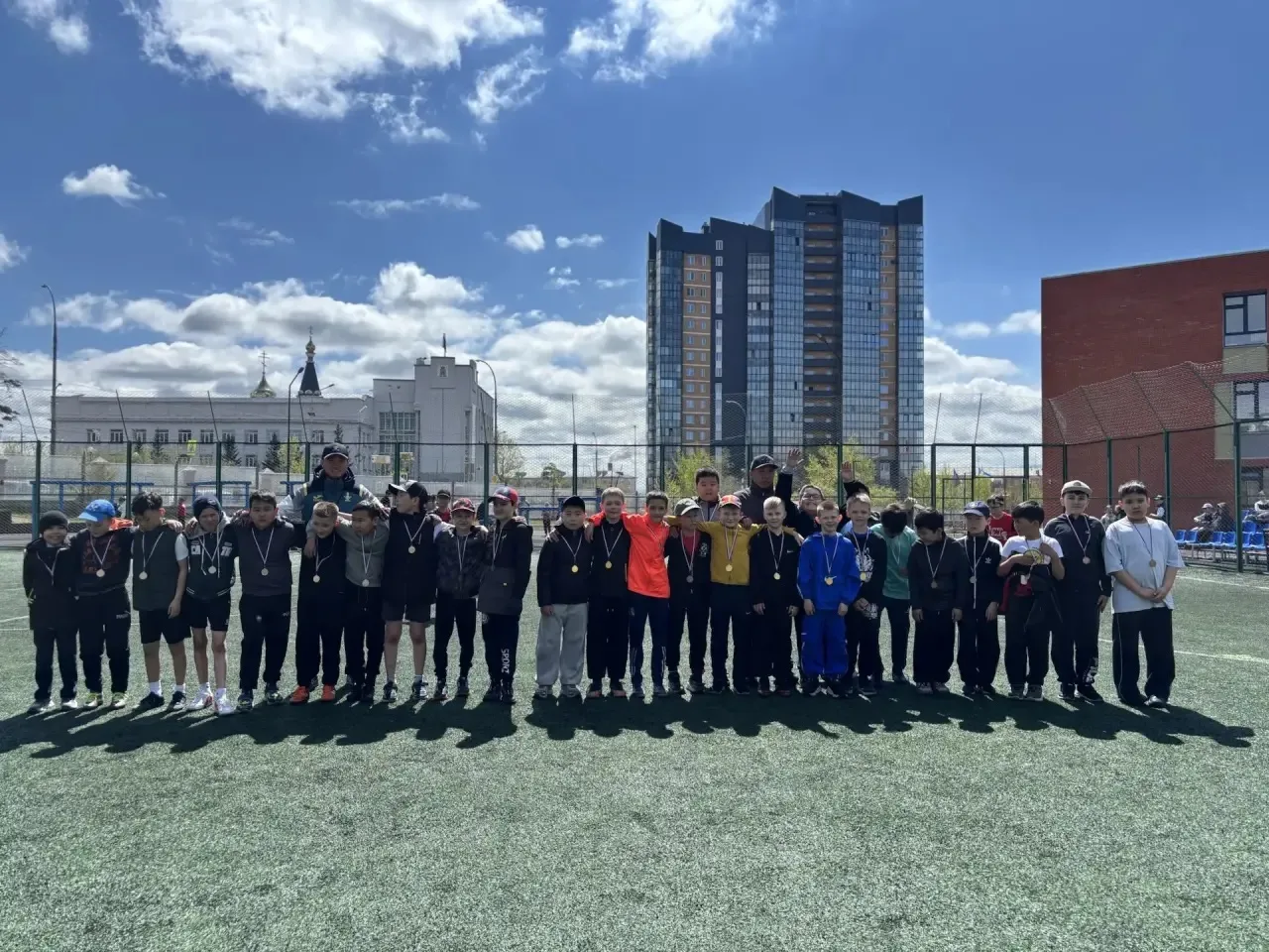 ⚽️ Турнир по футболу среди 3‑х классов — состоялся!🎉   Подведём итоги:  🥇 1‑е место — 3а класс 🥈 2‑е