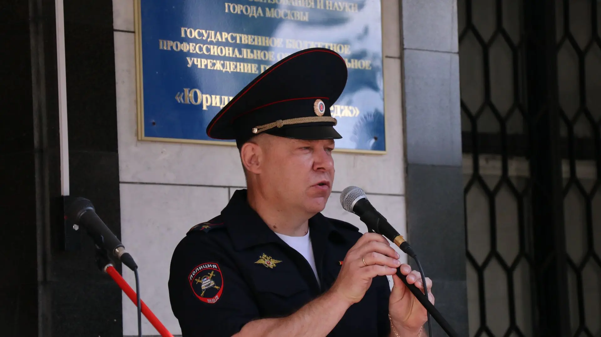 В Юридическом колледже прошла торжественная Клятва Юнармейца
 
В ряды Всероссийского детско-юношеско