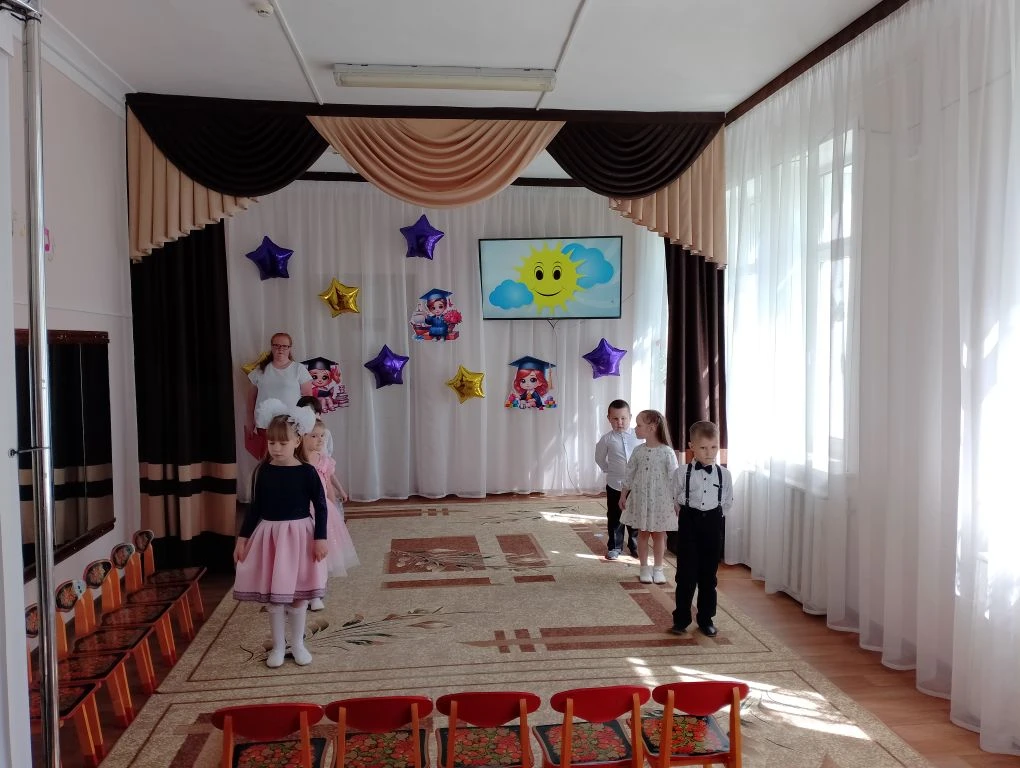 🎓 Самый трогательный день: первый выпускной!