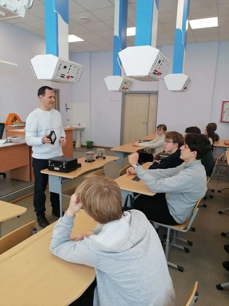 11 марта для десятиклассников - участников Энергокружка, открытого на базе нашей школы компанией "Ро