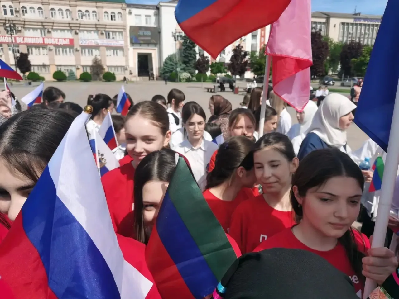 21 мая в Махачкале прошел «Парад наследников Победы», организованный общероссийским «Движением первы