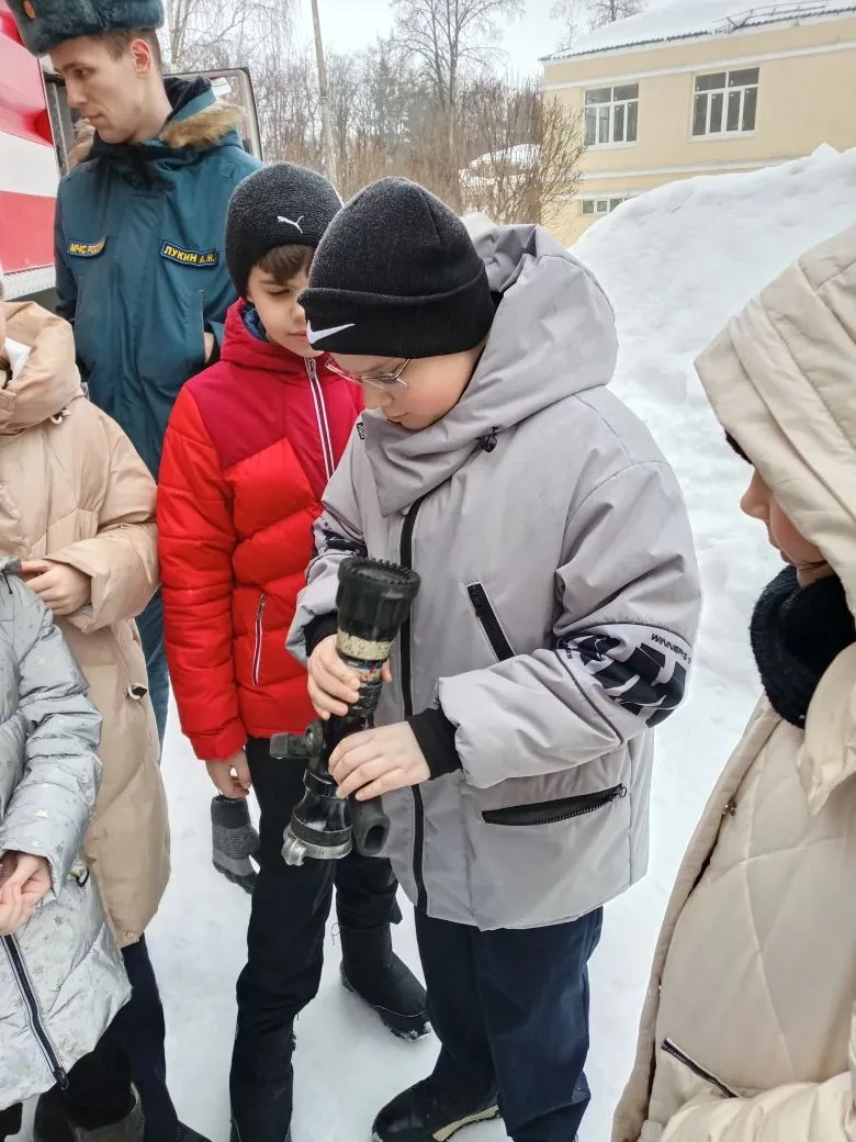 🔺1 марта - Международный день гражданской обороны. К этому событию в школе проходил урок ОБЖ, на кот