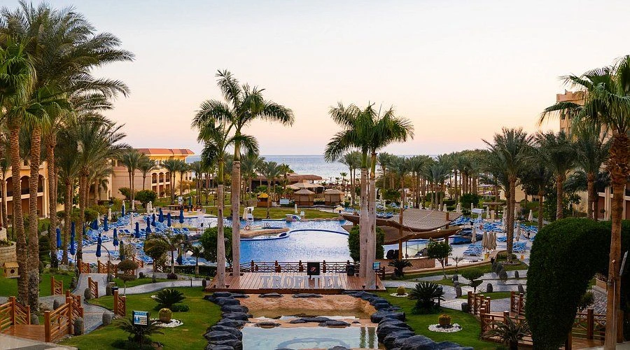 Tropitel Sahl Hasheesh 5*это премиальный курортный отель на первой береговой линии в элитном районе 