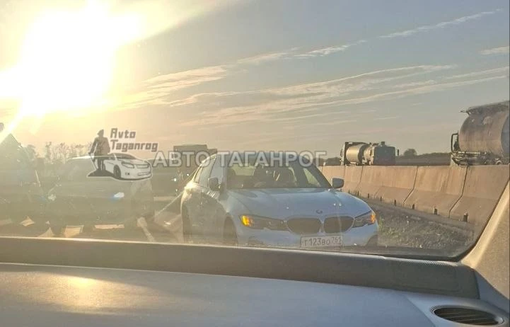 Авария под Самбеком, пробка несколько километров