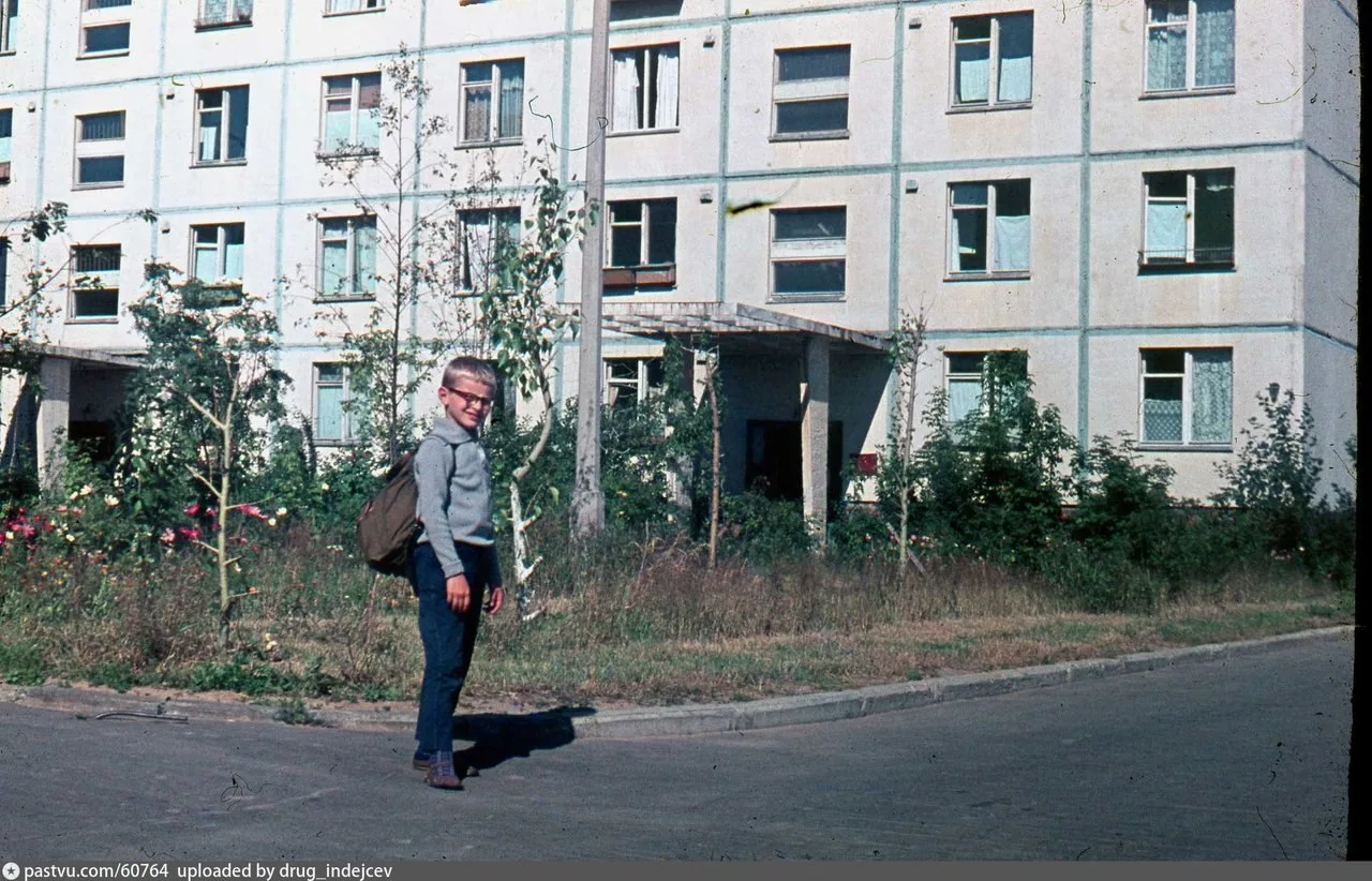 Улица Телевидения, в цвете