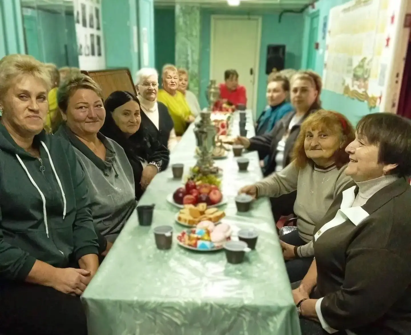 📸 В поселке Михайловском поздравили пенсионеров​