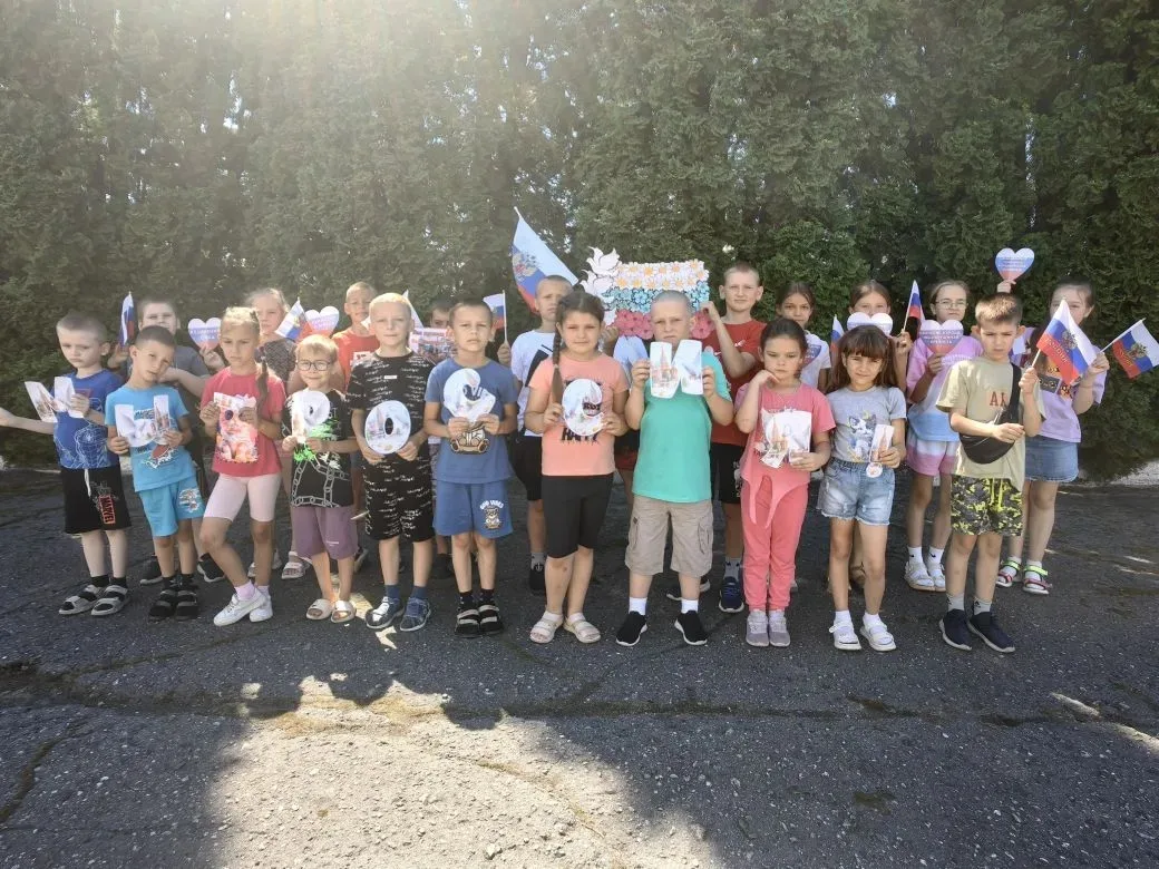 #ДетскийОтдых #ПришкольныйЛагерь
#ДеньРоссии #ГодЕдинстваНародовРоссии 

🇷🇺 Девятый день в нашем л