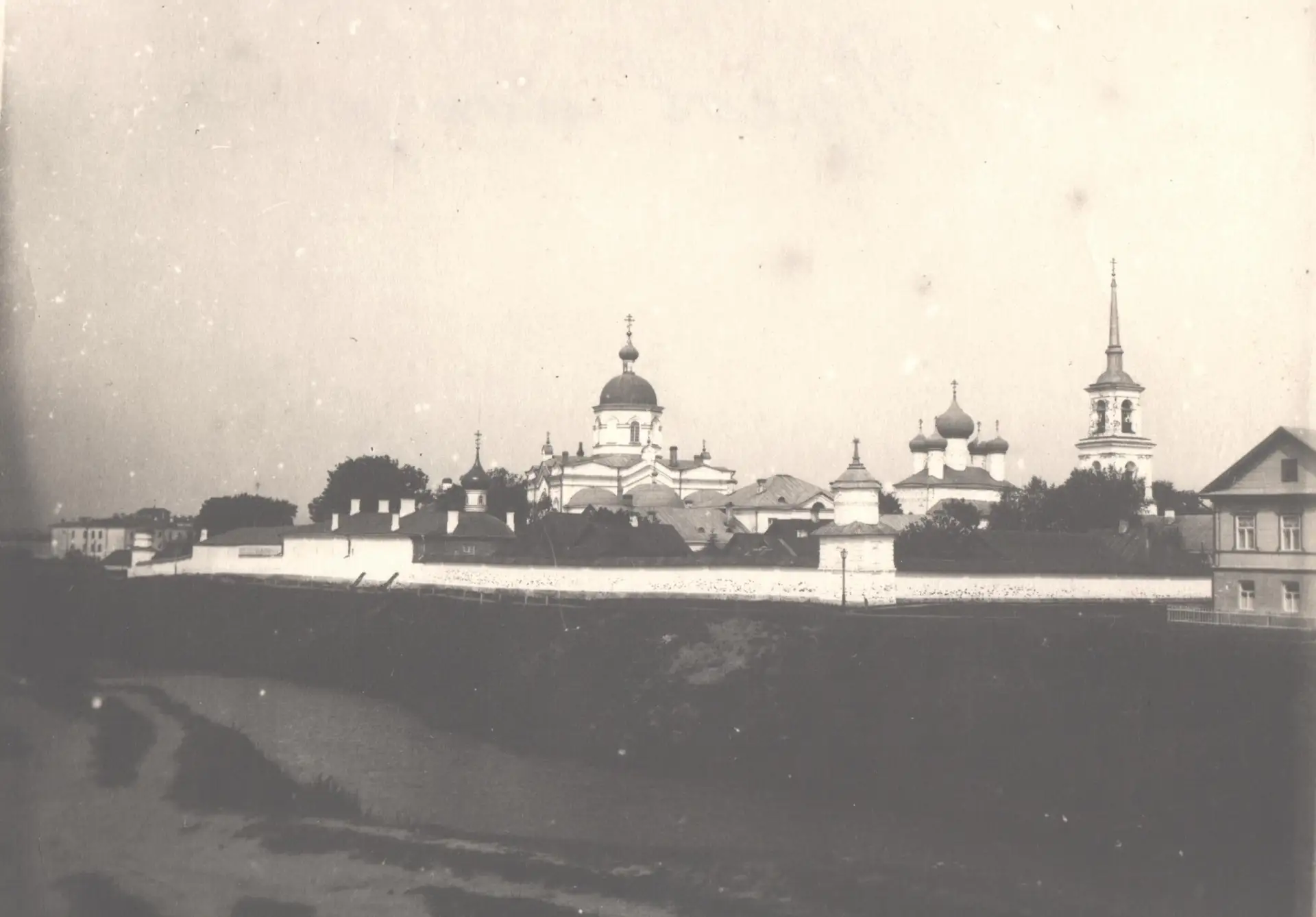 Духов монастырь. Фото 1911-1913 гг.
Из архива ННРУ.