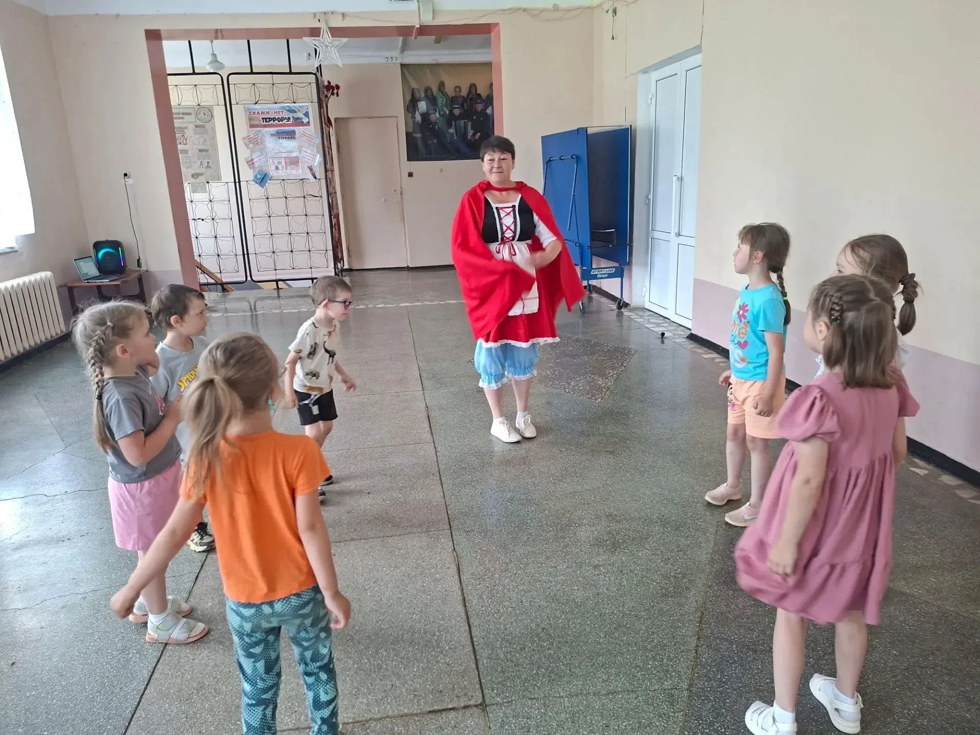 Ребята старшей группы сегодня побывали в гостях дома культуры п.Мирный, где для них подготовили и пр