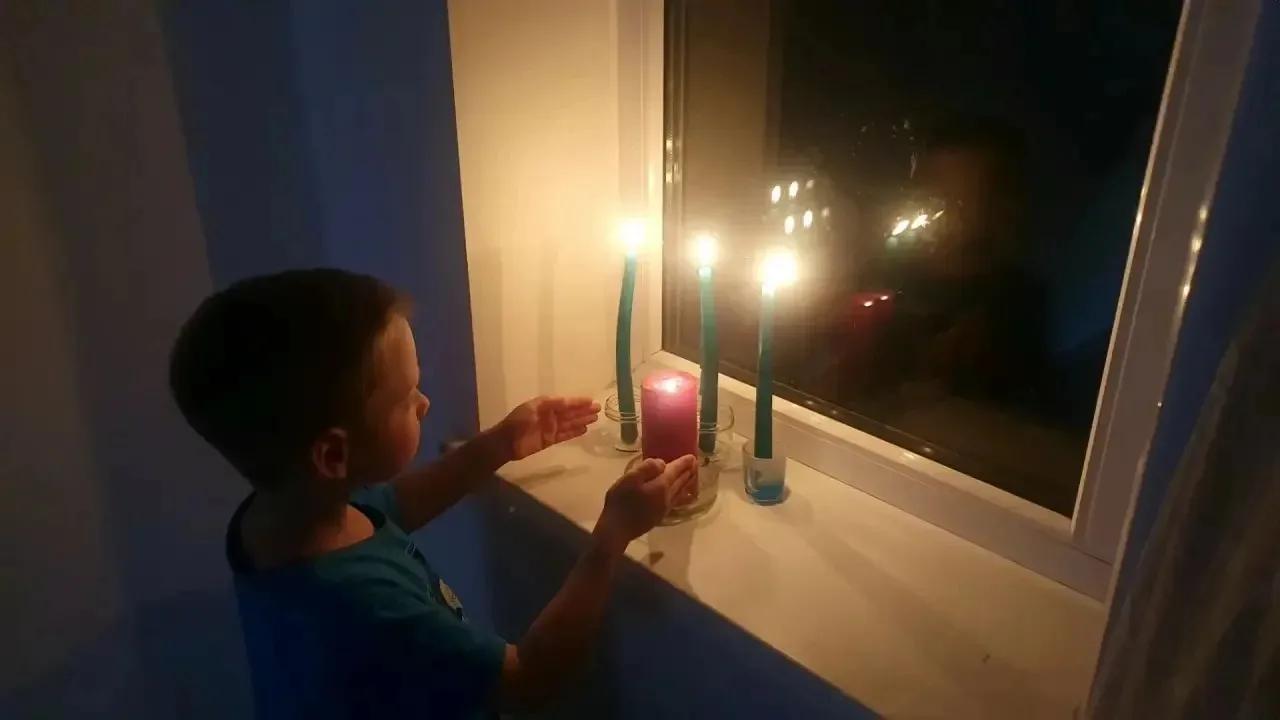 Борисенко Арсений принимает участие в Акции "Свеча памяти".
#МыПомним
#ПомнимЧтим
