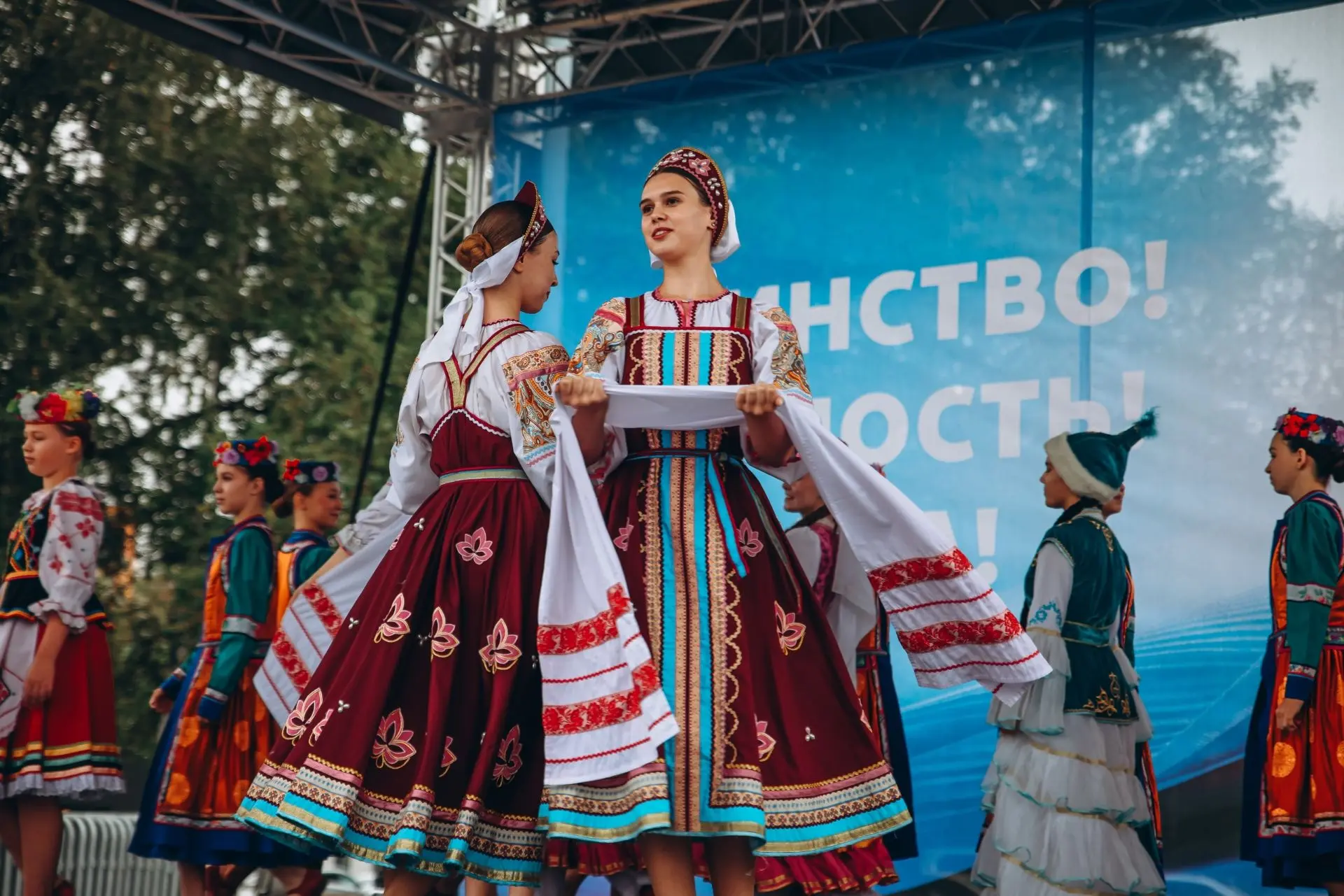 Сегодня мы отмечаем важный праздник – День Государственного флага нашей великой страны!...