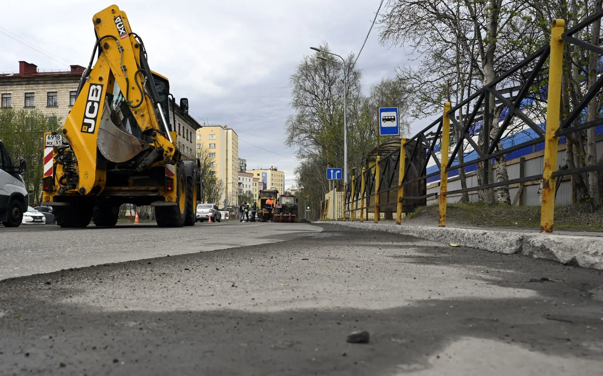 Владимир Евменьков:  В Североморске набирает обороты дорожная кампания. Подрядчик приступил к ремонт