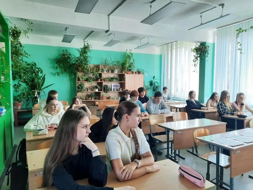 БДИТЕЛЬНЫМ БЫТЬ МОДНО – УБЕДИЛИ 9 А КЛАСС  Сегодня для учащихся 9 А класса прошло занятие «Бдительны