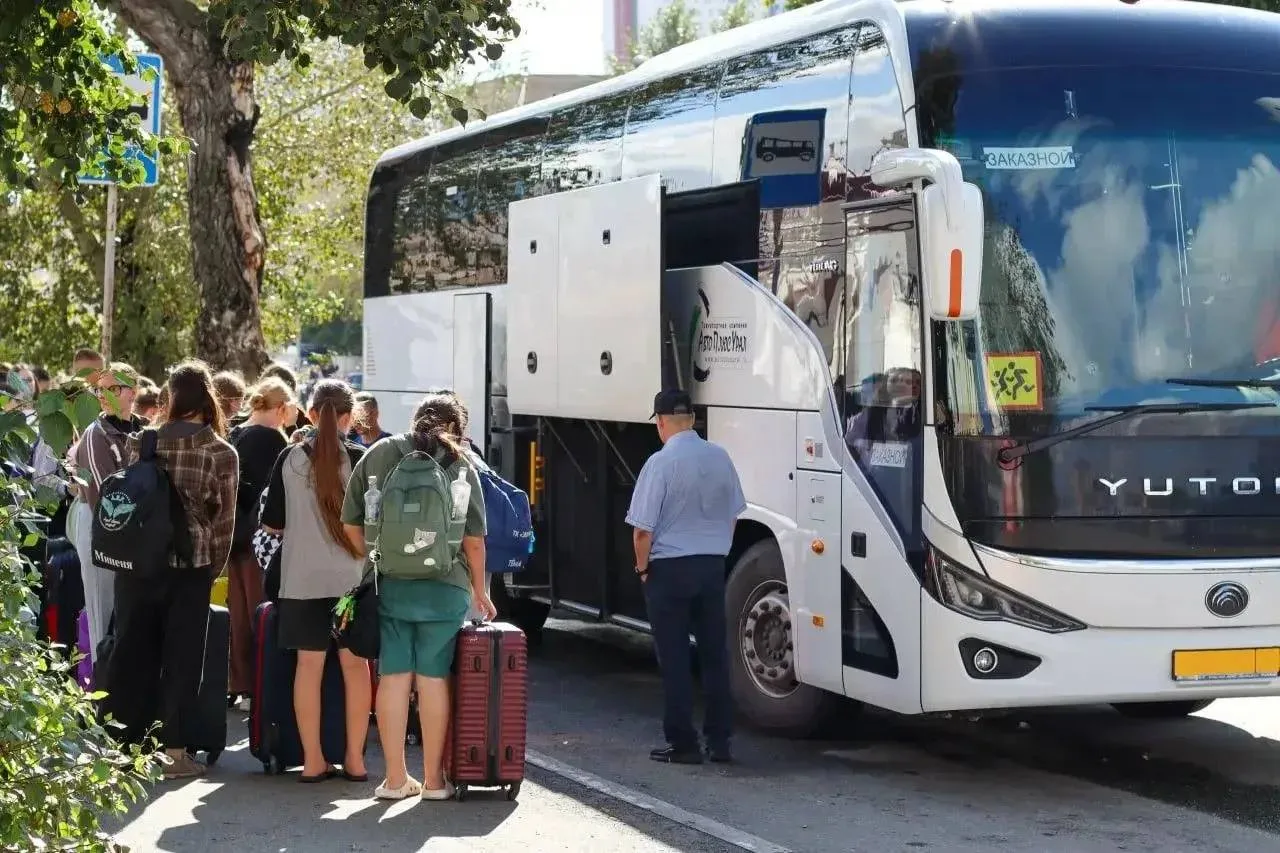🚌 45 млн рублей направят на организацию образовательных поездок детей Луганщины