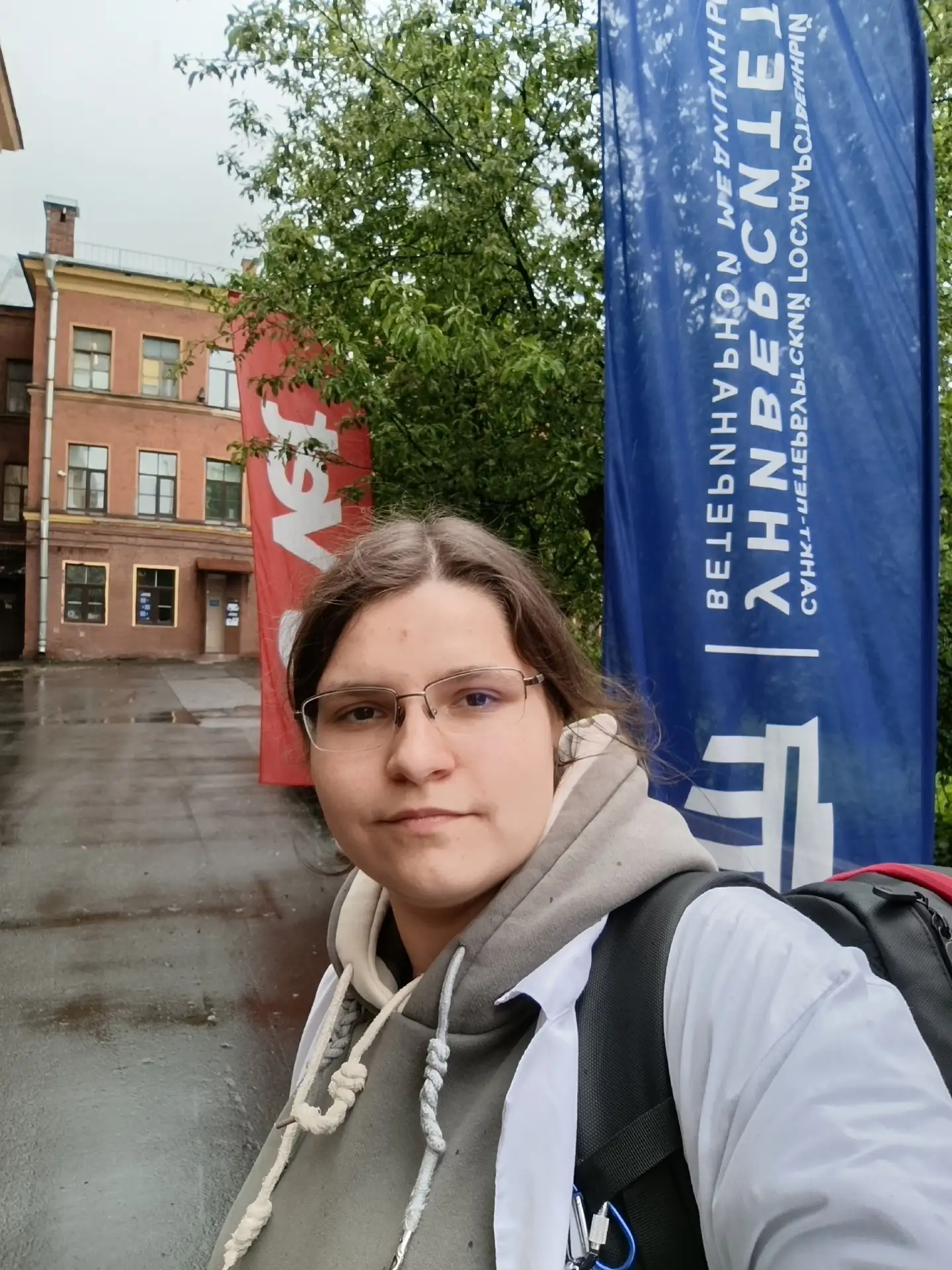 Пока мы лечим ваших хвостиков здесь, в Черняховске, наш ассистент Диана Аркадьевна Дани...