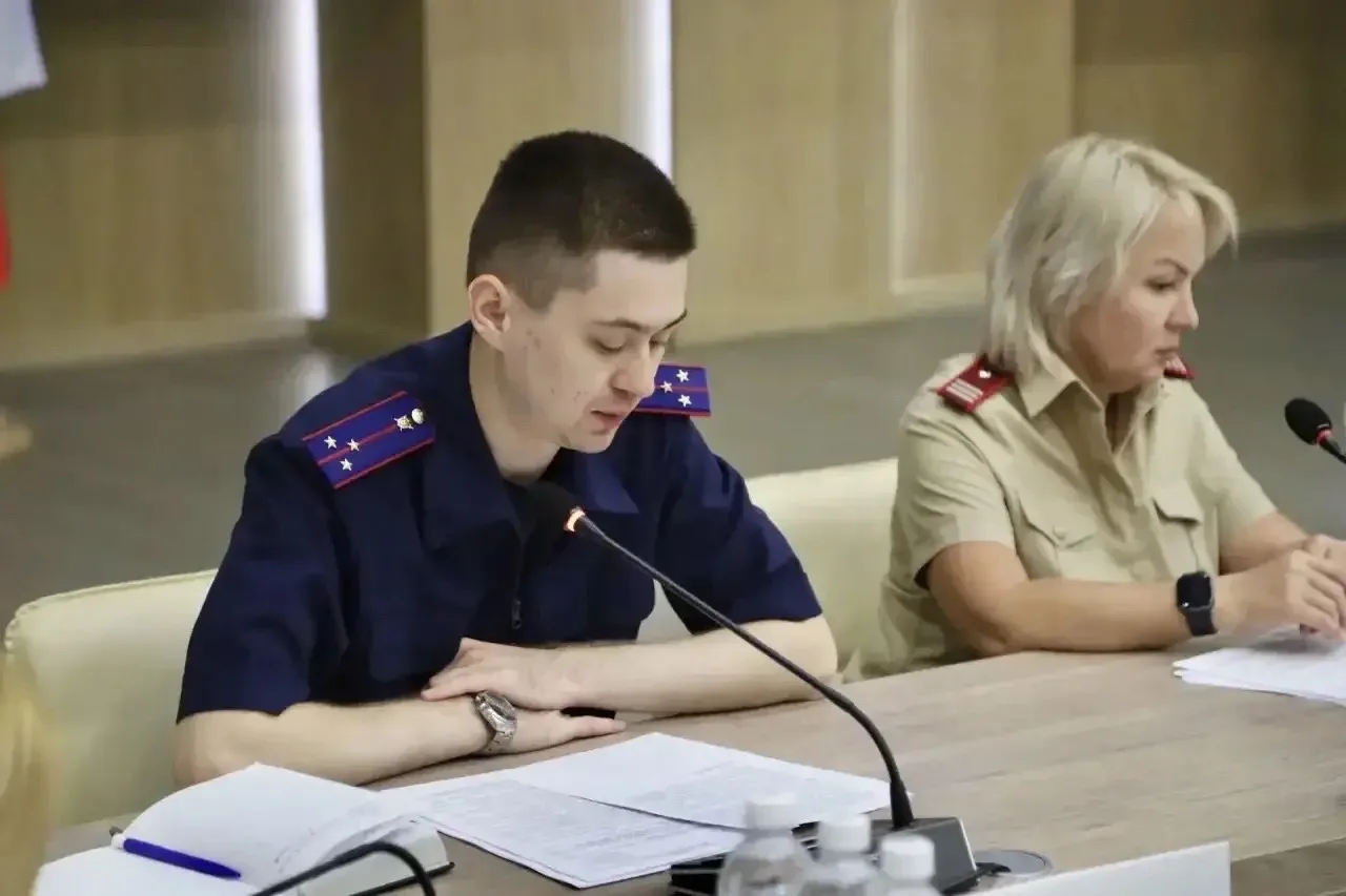Дмитрий Захаров:  Провел совещание с начальниками управлений образования из городов и районов, а так