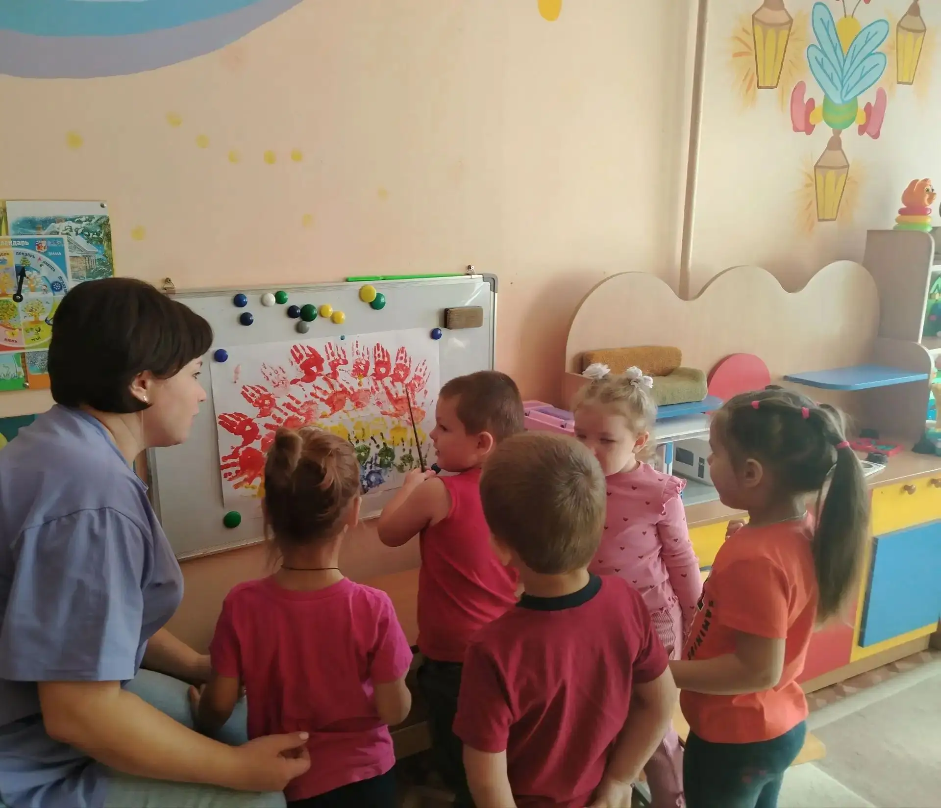 В детскомсаду подошла к концу разноцветная неделя.