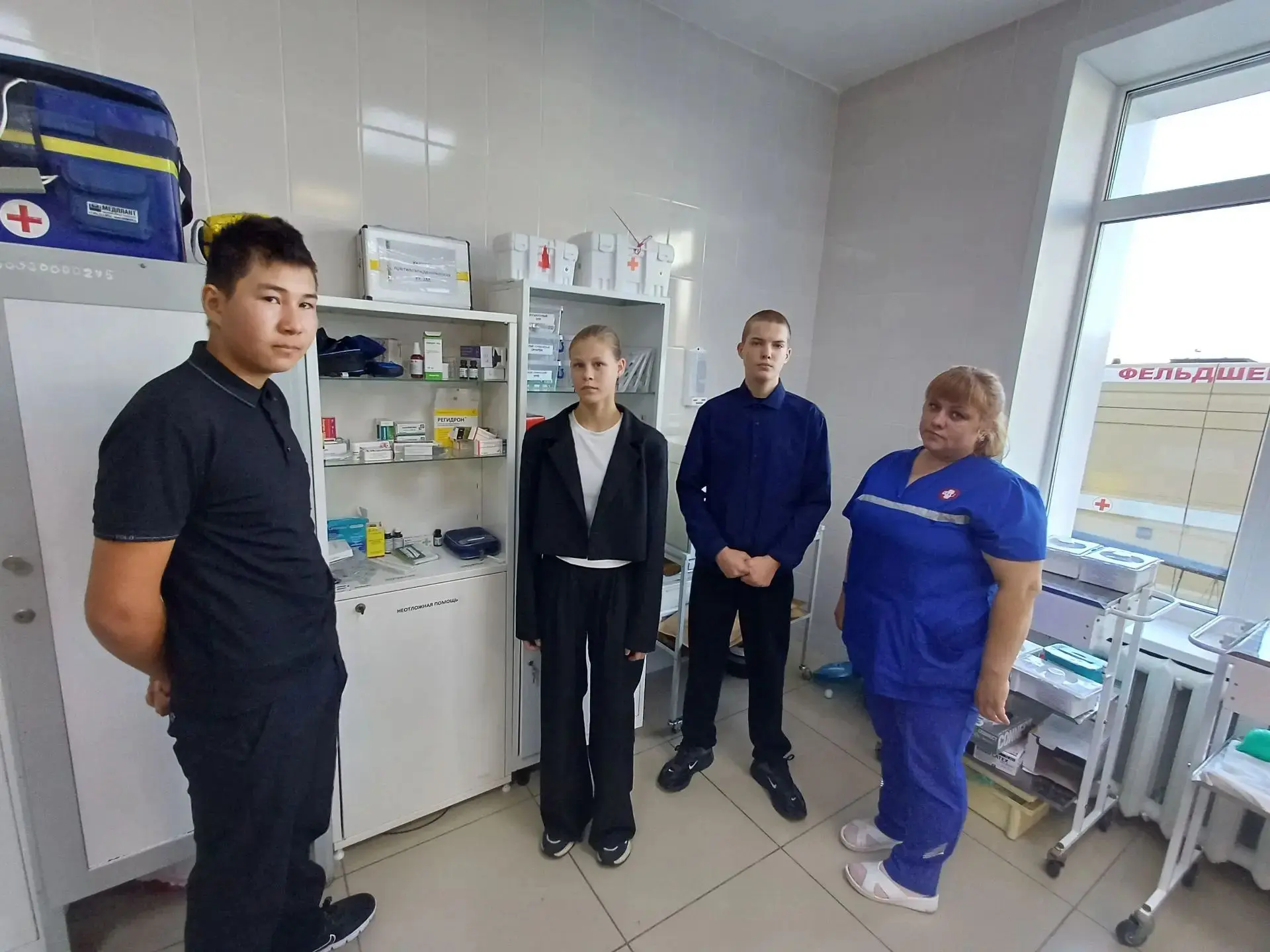 В рамках профориентационной работы для учащихся старших классов прошла экскурсия в Част...
