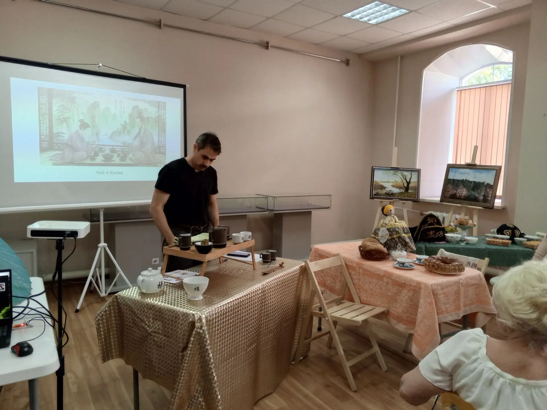️ От ледяных вершин Китая до солнечного Дона: Белокалитвинский музей устроил для гостей «Красного кр