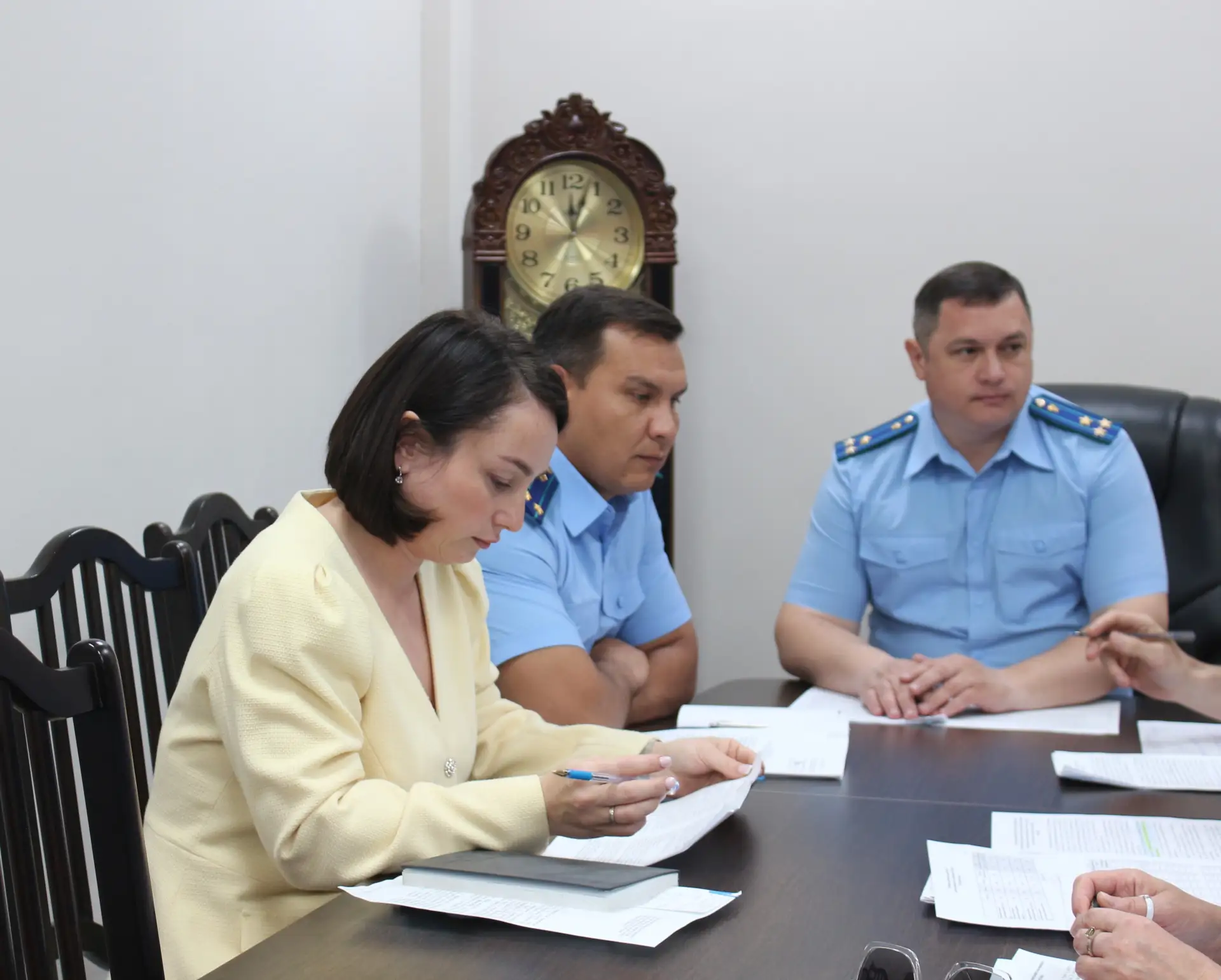 В прокуратуре Хакасии под председательством заместителя прокурора республики Дениса Стонта проведено