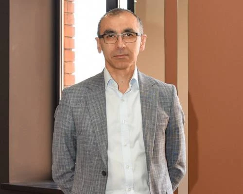 Коллектив Северо-Осетинского государственного университета имени К.Л. Хетагурова поздра...