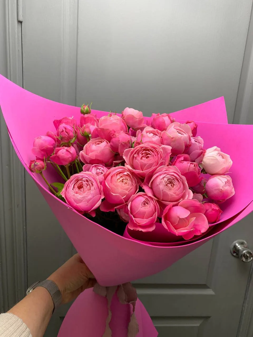 💐🤩Пионов много не бывает!

Объёмные и нежные, как облака в закате.
Мимо них невозможно пройти 😄

