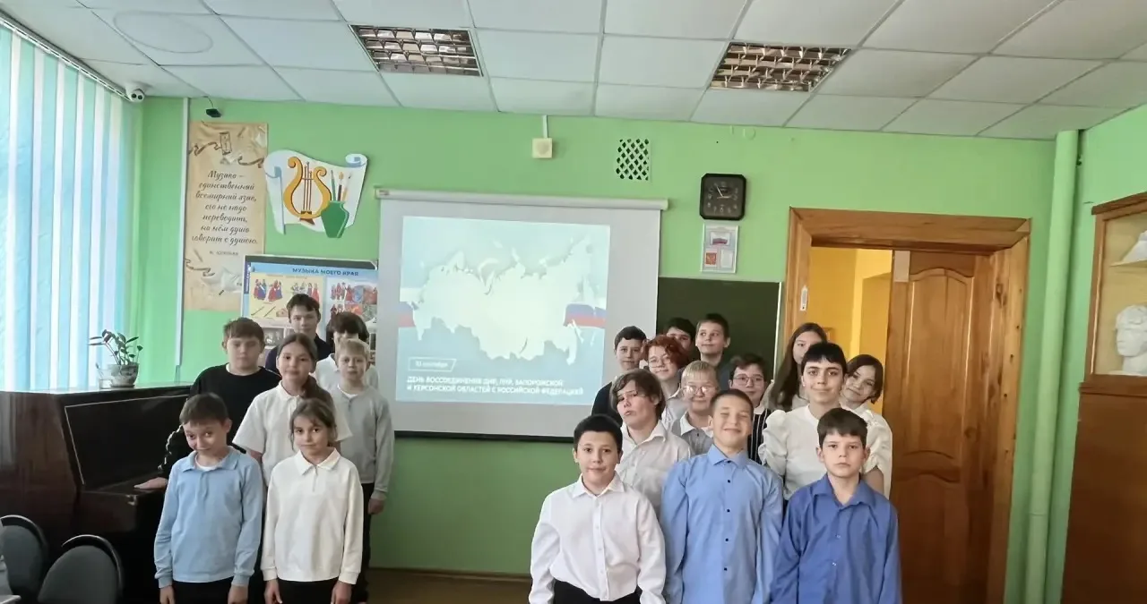 🇷🇺 Мы вместе: в 6–7 классах прошли Уроки мужества 🇷🇺