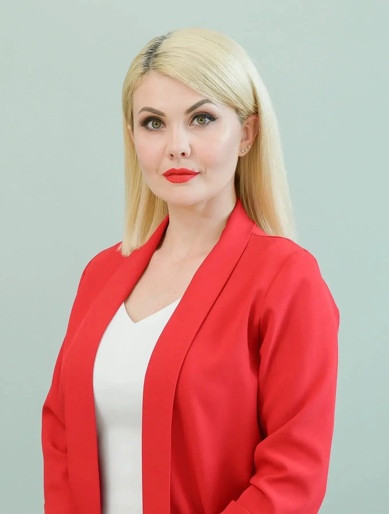 Высокая награда: Любовь Сахарова — Заслуженный работник культуры Российской Федерации!