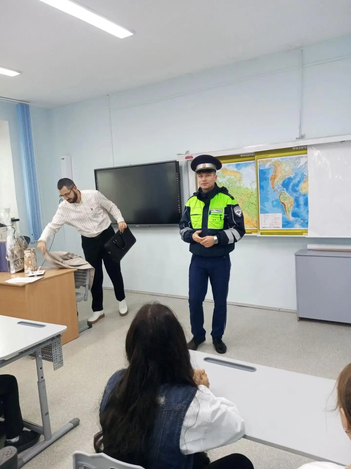 1 сентября в нашей школе прошли профилактические беседы по безопасности дорожного движе...