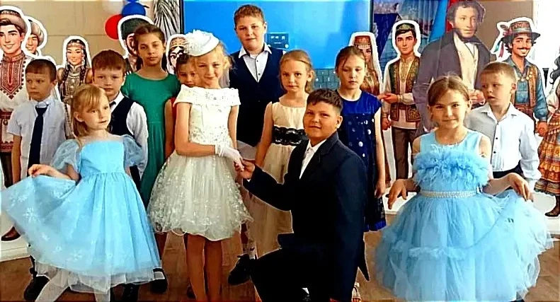 🎩ДОЛ «Жемчужинки». День 6.

Сегодняшний день в лагере был по-настоящему волшебным и посвящён велико