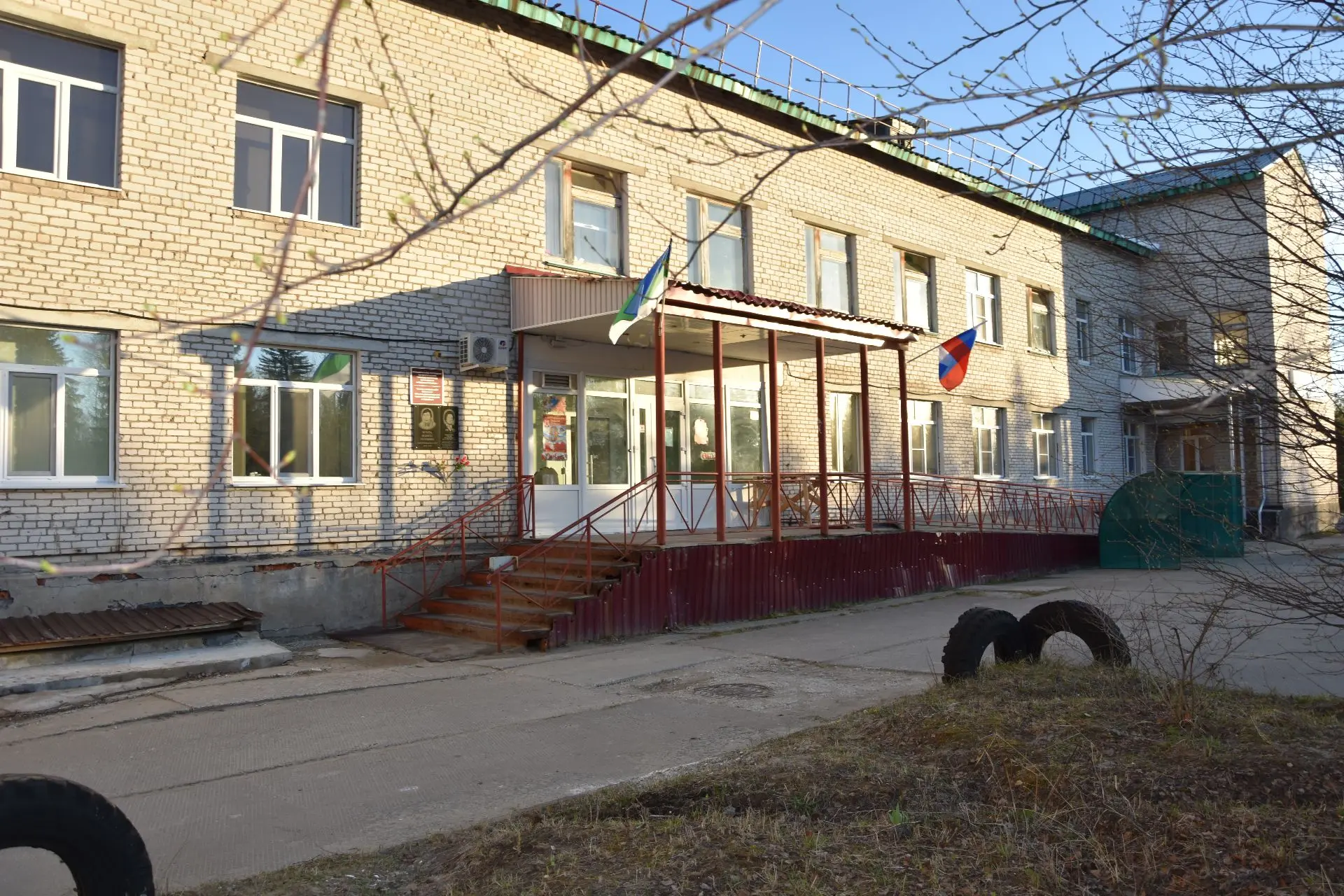 🩺 В Троицко-Печорской центральной районной больнице трудятся около 200 человек

В трудовом коллекти
