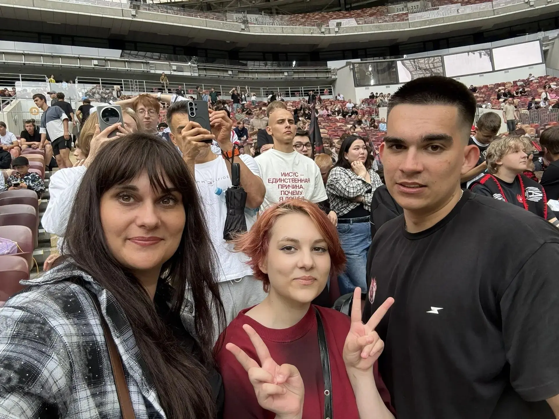 Всем привет! Меня зовут Светлана Юрьевна Изюмина. Я — новый заместитель председателя Управляющего со