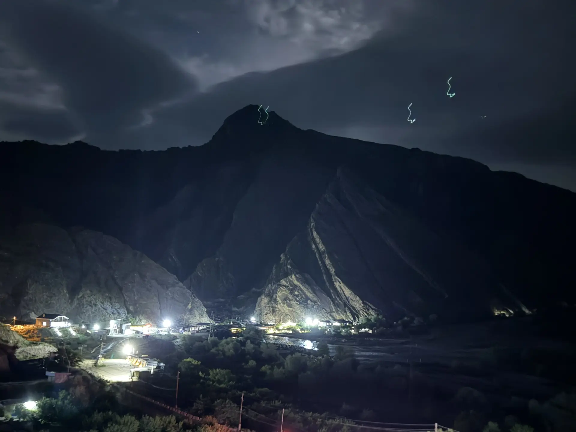 Ночные горы ⛰️