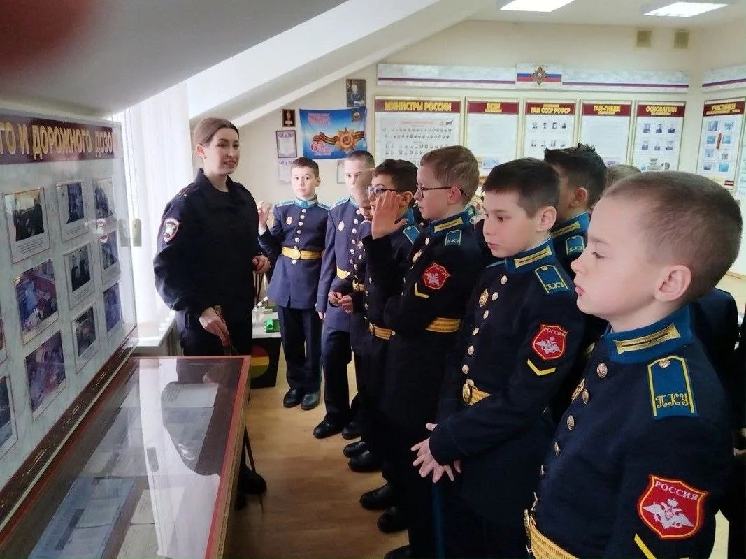 👮🏼‍♂️Юные кадеты из президентского кадетского училища побывали в гостях у сотрудников Госавтоинспекц