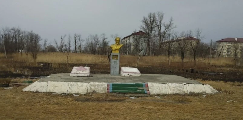 Памятник герою Александру Шитикову в Воздвиженке дождался реконструкции