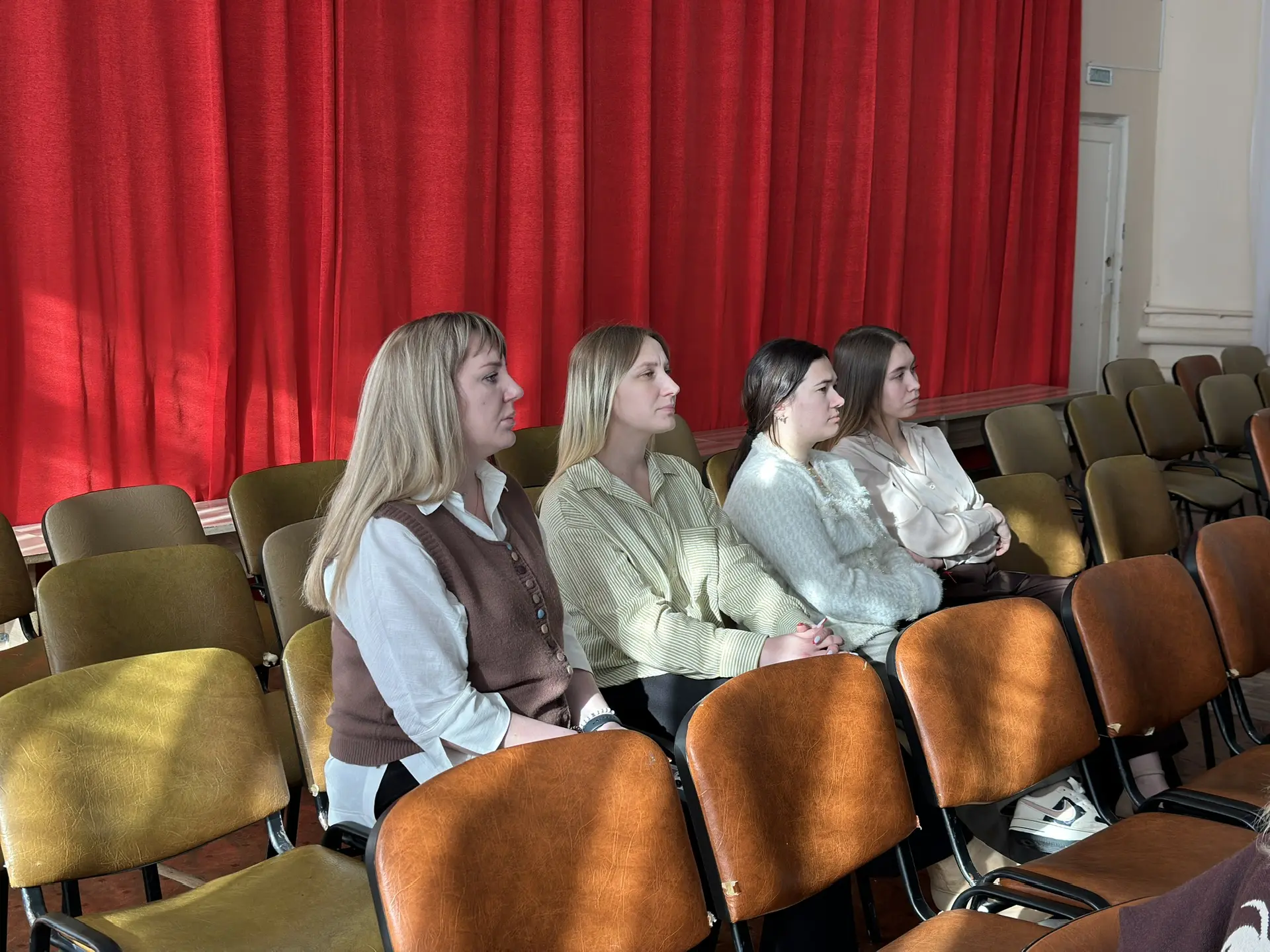 🙌Классная встреча: Урок мужества с Александром Буистовым  🗓️20 февраля в стенах нашей школы состояла