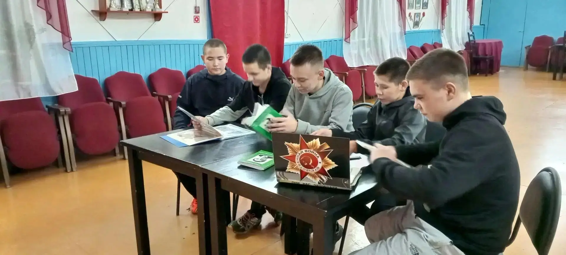 В Новоалександровском сельском клубе в рамках проекта «Пушкинская карта» прошла програм...
