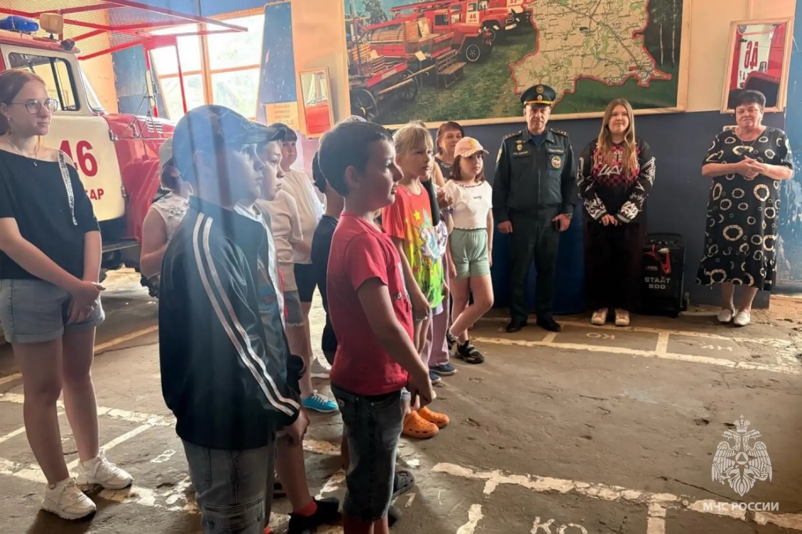 🚒 Знать, чтобы не бояться: школьники изучили правила пожарной безопасности на экскурсии в ПСЧ‑46 

