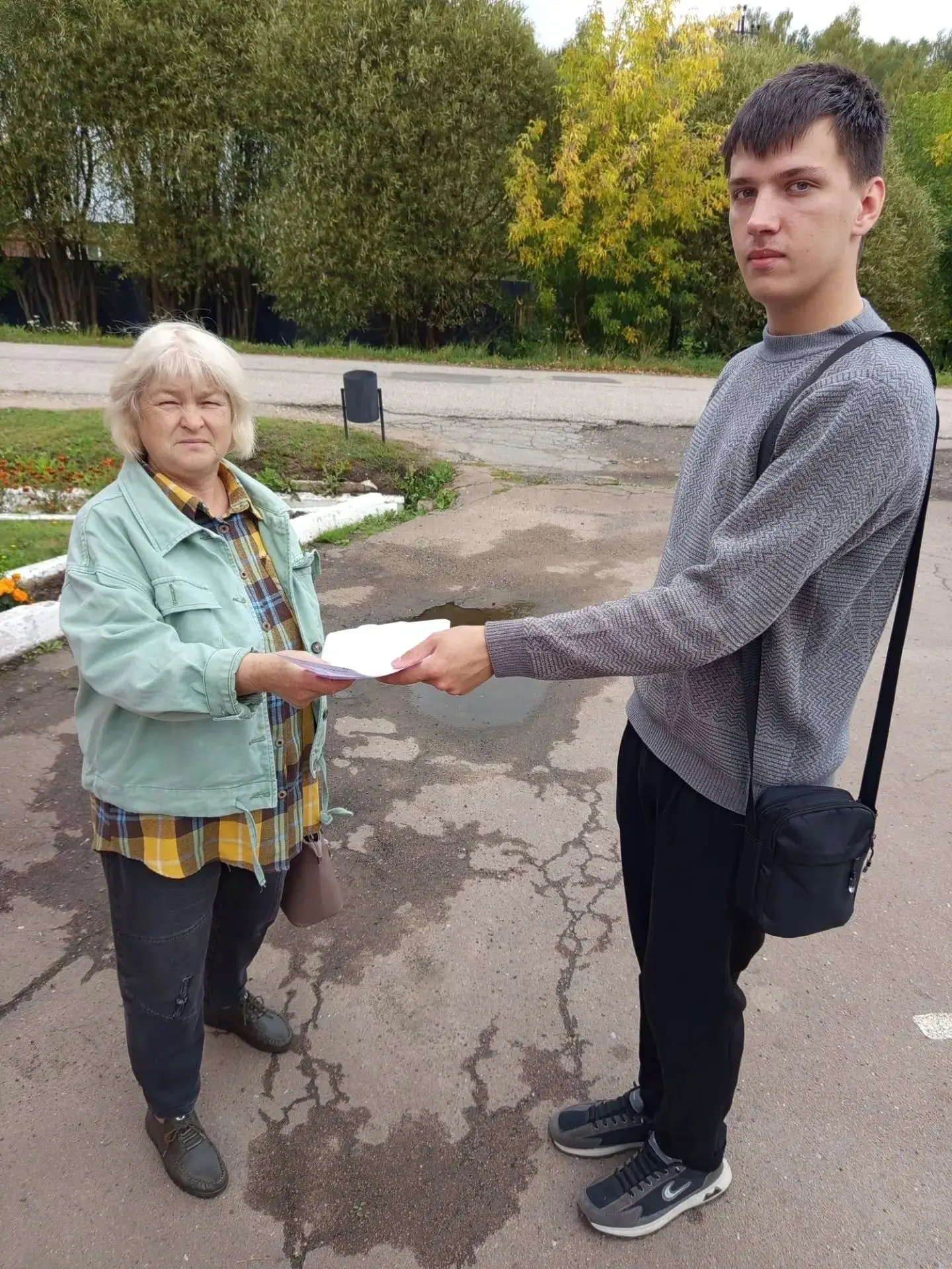Барятинская  Центральная библиотека приняла участие в региональной молодежной акции «Ка...