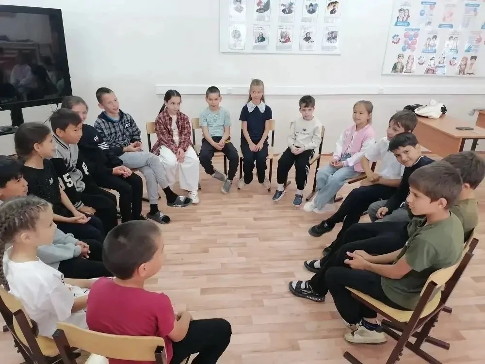 💥2 июня  в пришкольном лагере «Территория единства», на базе МКОУ «Зензелинская СОШ», ...